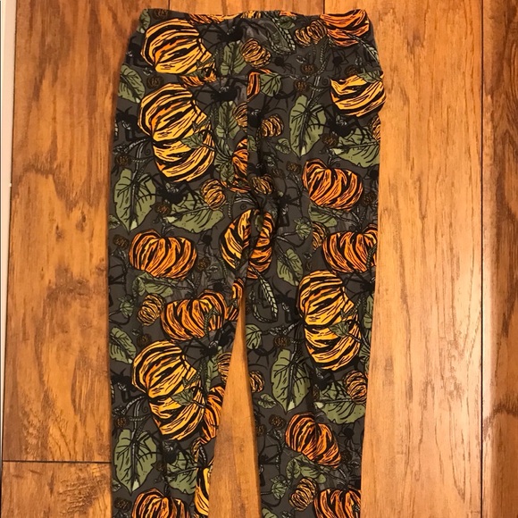 LulaRoe pumpkin leggings OS - Picture 1 of 1